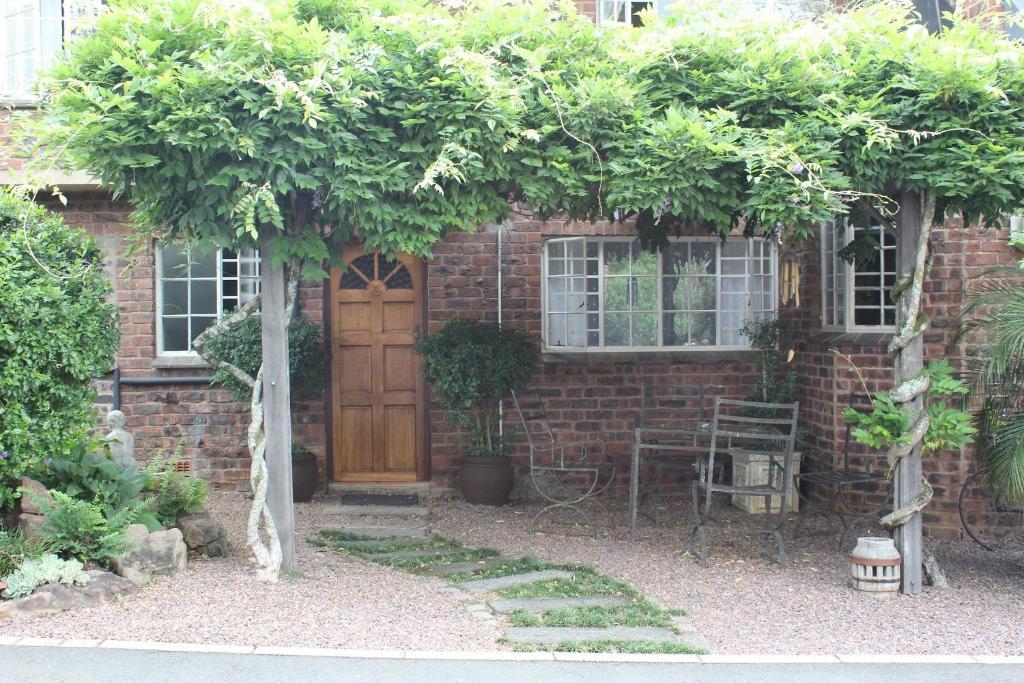 Babbling Brook Bed & Breakfast Pietermaritzburg Phòng bức ảnh